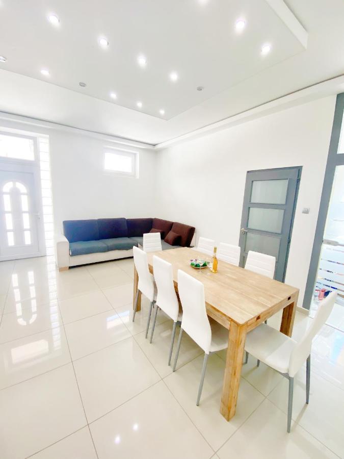 Luxury Apartment In The Centre Ac Parking Garden 부다페스트 외부 사진