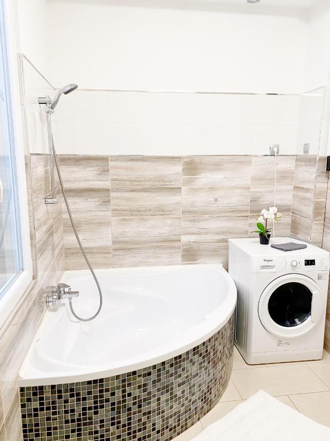 Luxury Apartment In The Centre Ac Parking Garden 부다페스트 외부 사진
