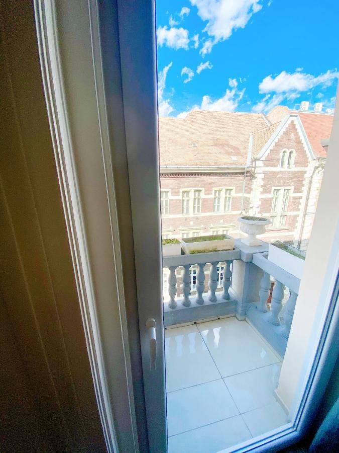 Luxury Apartment In The Centre Ac Parking Garden 부다페스트 외부 사진