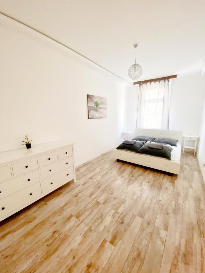 Luxury Apartment In The Centre Ac Parking Garden 부다페스트 외부 사진